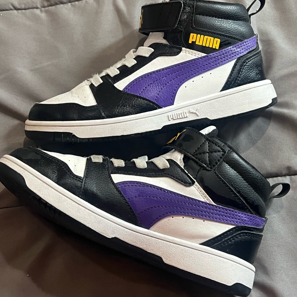 Puma kids Black and White Sneakers with Purple Accent